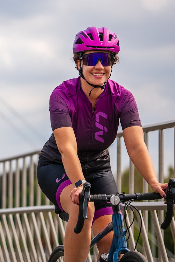 Descent Ora Cycling Sunglasses with Vistra Photochromic Lens - Sport & Leisure