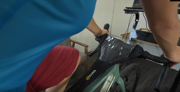 Saris Sweat Net With Phone Holder - Sportandleisure.com