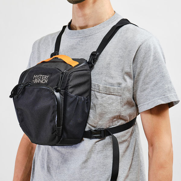 Mystery Ranch DSLR Chest Rig Camera Carry Bag - Sportandleisure.com