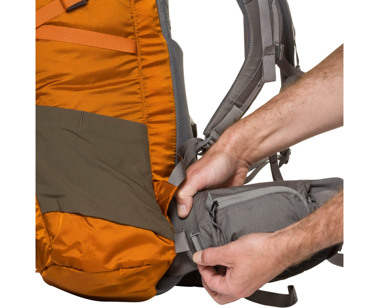 Mystery Ranch Unisex Scree 32 L Backpack - L/XL - Sportandleisure.com