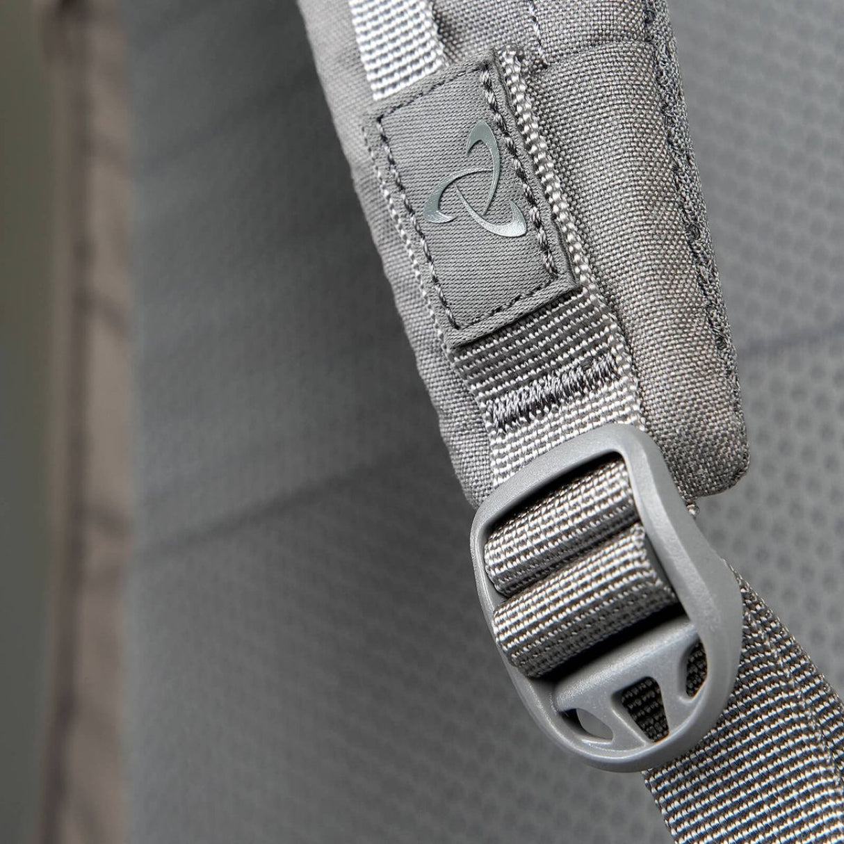 Mystery Ranch Women's Coulee 50 Backpack - Pebble - Sportandleisure.com