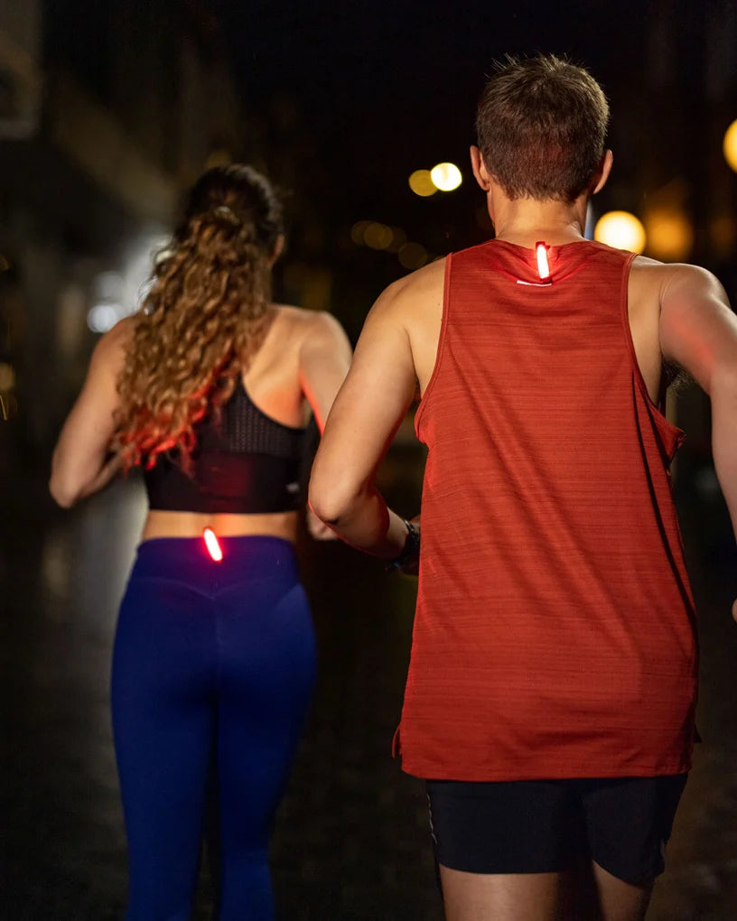 Knog Plus Free Wearable Rear Light - 20 Lumens - Sportandleisure.com
