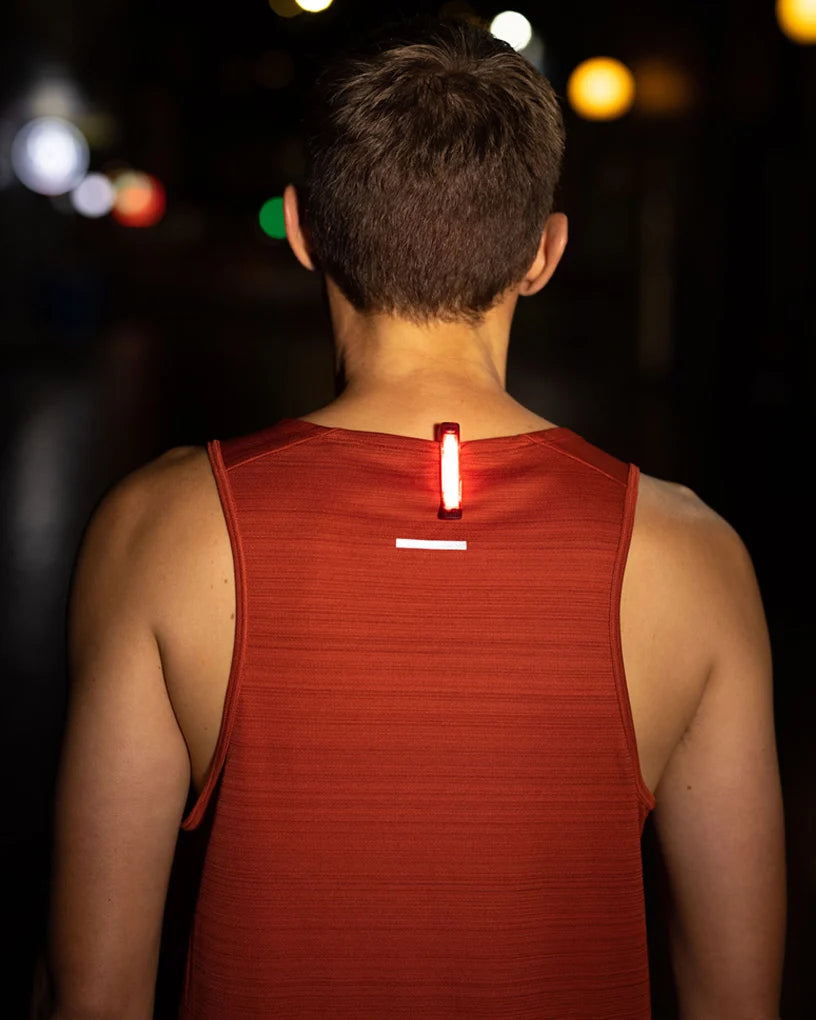 Knog Plus Free Wearable Rear Light - 20 Lumens - Sportandleisure.com