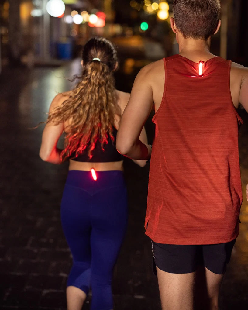 Knog Plus Free Wearable Rear Light - 20 Lumens - Sportandleisure.com