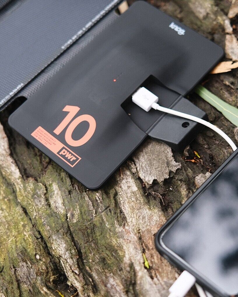 Knog PWR Portable Solar Panel 10W - Sportandleisure.com