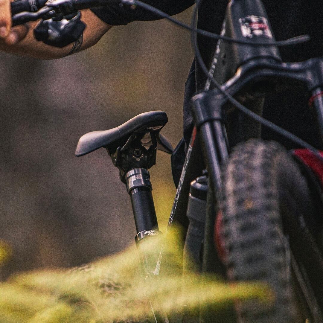 Fizik Terra Alpaca X5 Saddle - Black - Sportandleisure.com