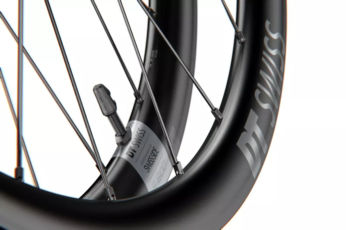 DT Swiss E 1800 SPLINE 23 Center Lock Disc Wheelset - 700c - Sportandleisure.com