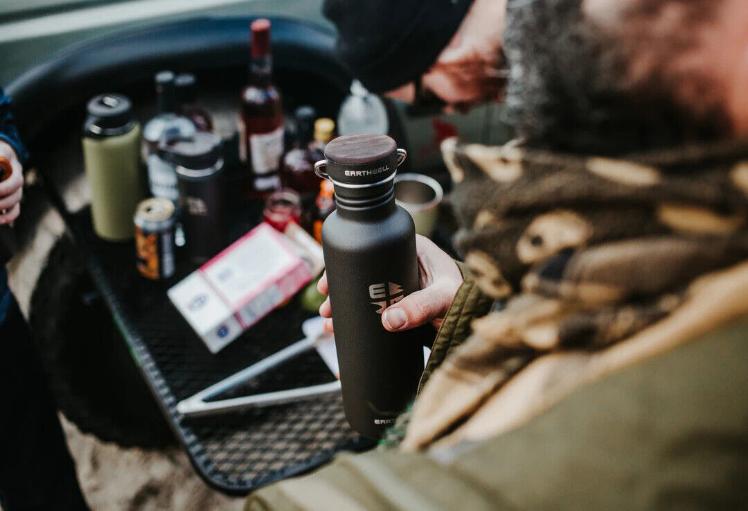 Earthwell Woodie SW Bottle - Walnut Cap - 800ml - Sportandleisure.com