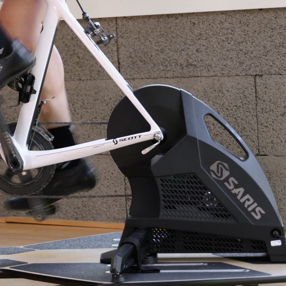 Saris Quick Release Trainer Skewer - Sportandleisure.com