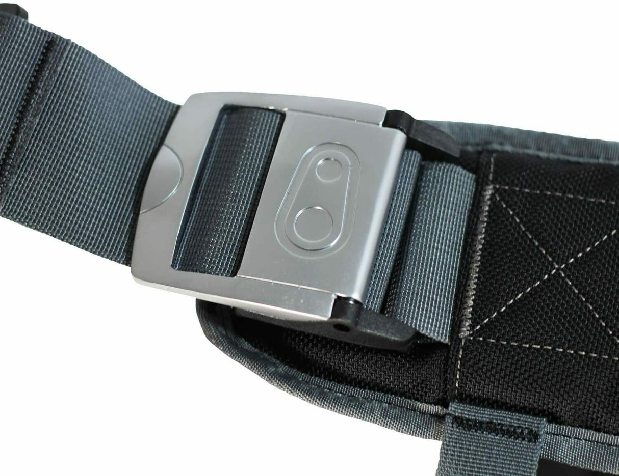 Crank Brothers Alley Messenger Bag - 26L - Reflective - Sportandleisure.com (6968152522906)