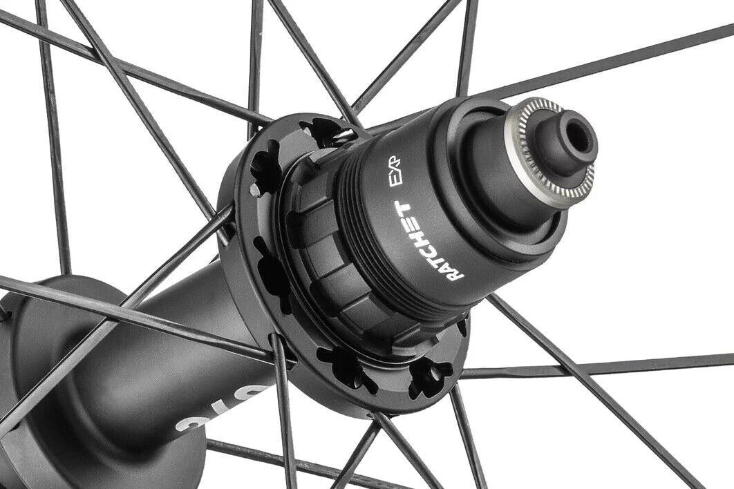 DT Swiss ARC 1400 DICUT Clincher Wheel Set - Rim Brake - 62mm - Sportandleisure.com