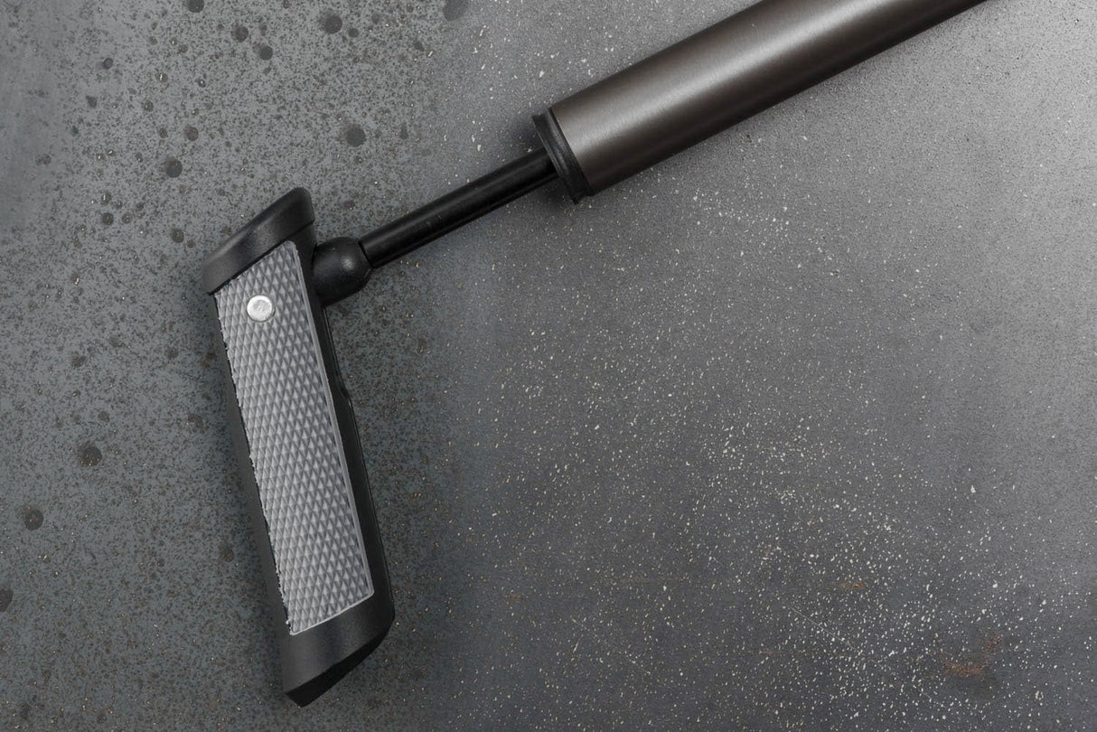 Blackburn Airstik Anyvalve Mini-Pump - Sportandleisure.com