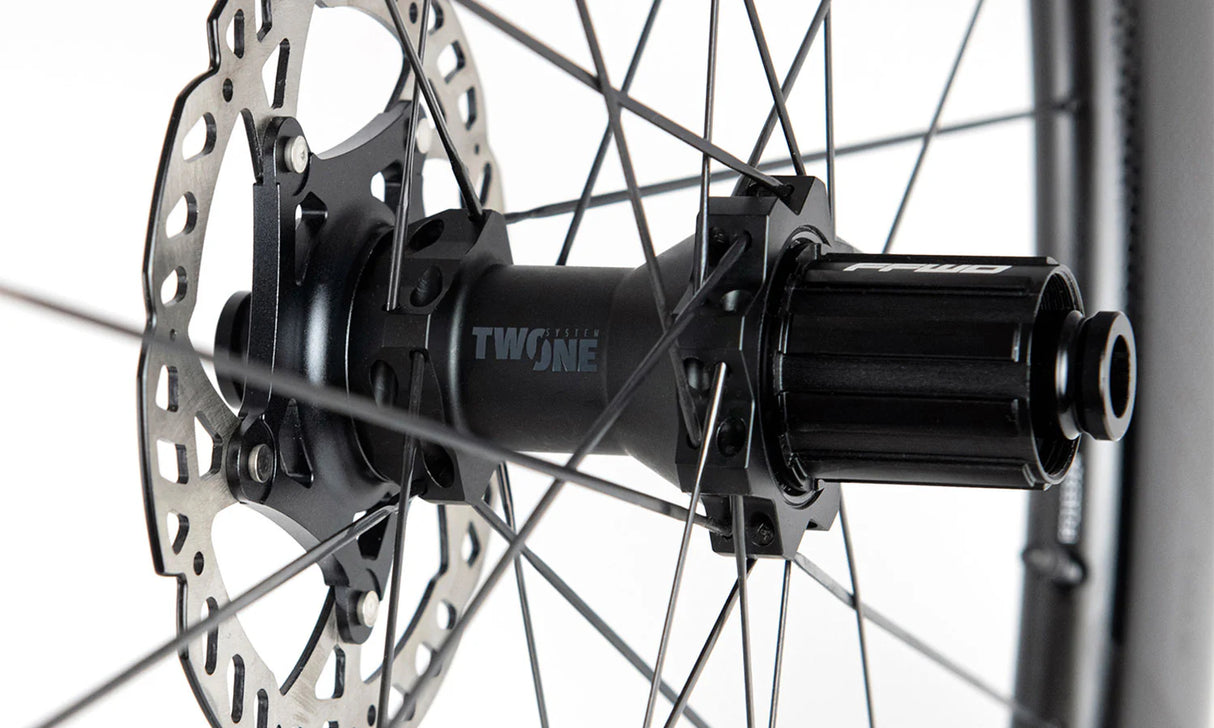 FFWD RYOT 33 Disc Wheelset - Sportandleisure.com