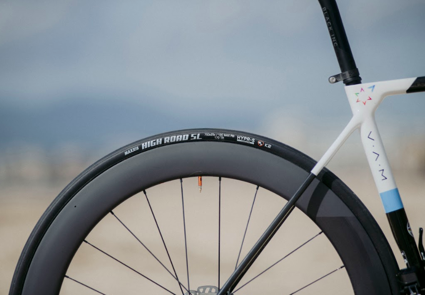 Maxxis High Road SL 700c Tubeless Ready Road Tyre - Sport & Leisure