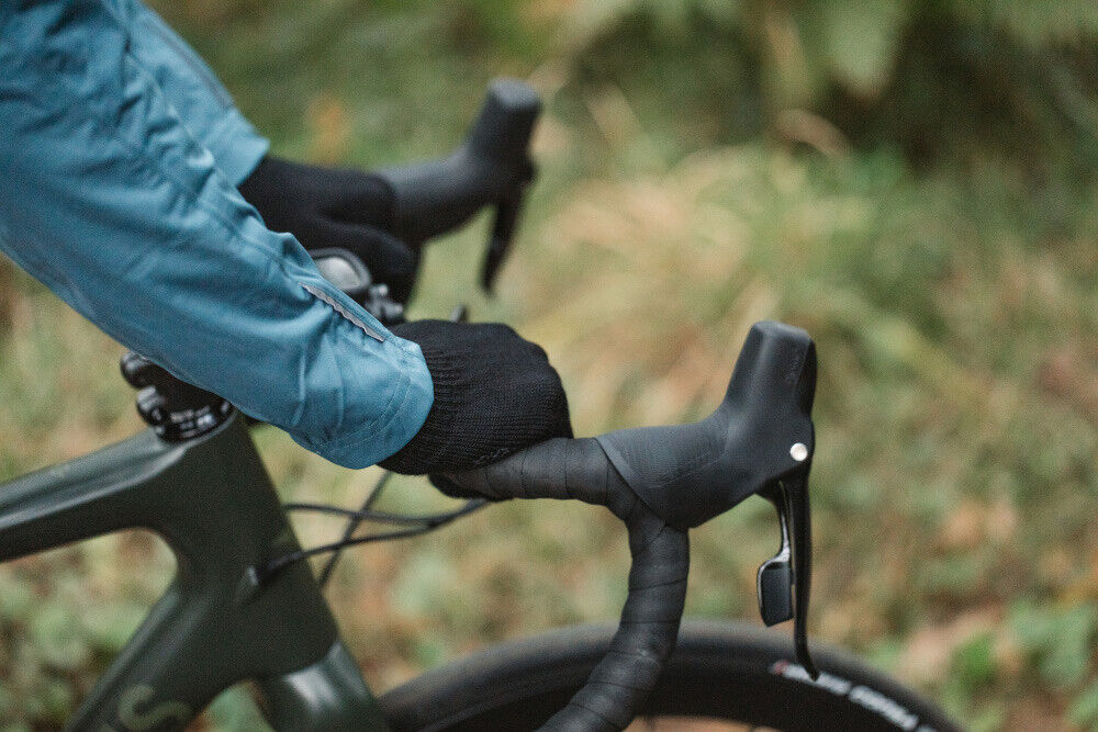 Madison Isoler Merino Thermal Cycling Gloves - Black - Sportandleisure.com